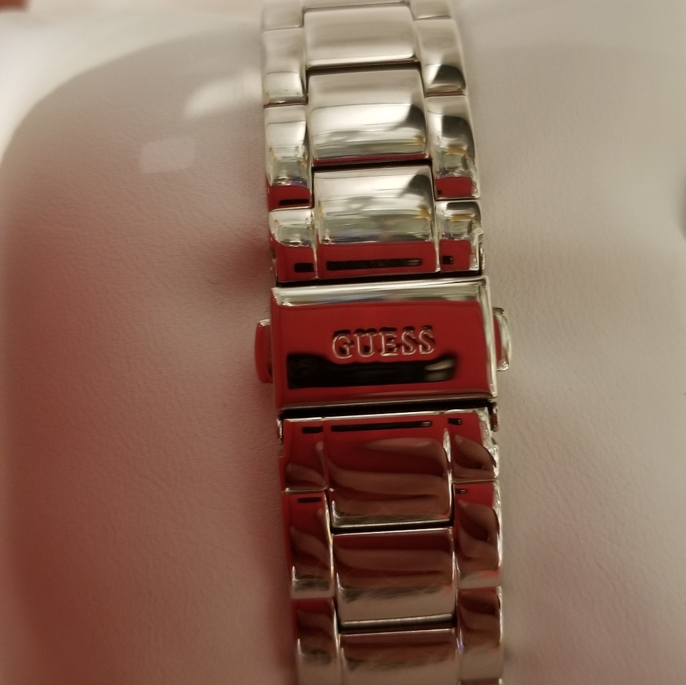 Watch - Picture 4 of 8